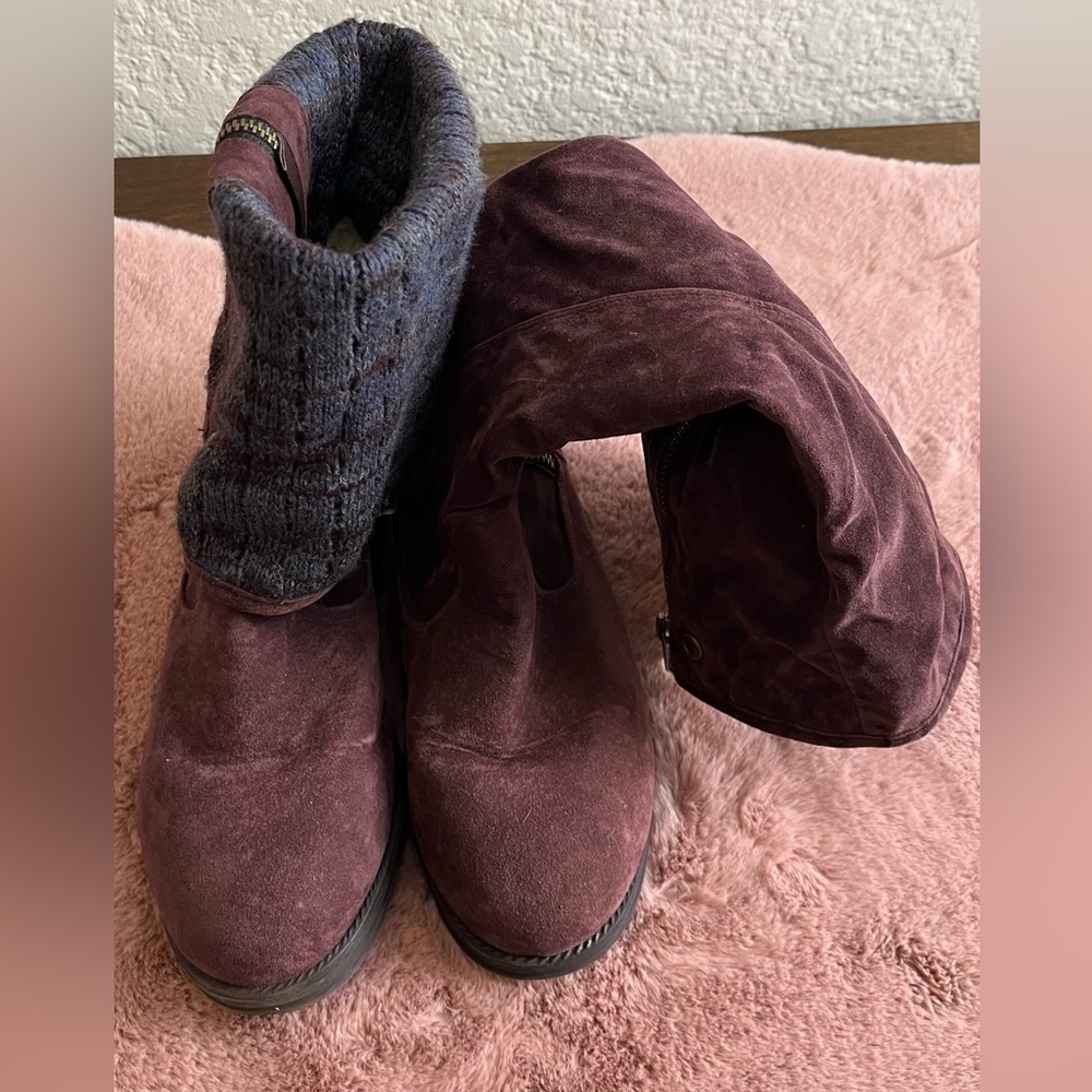 Muckluks fold down boots